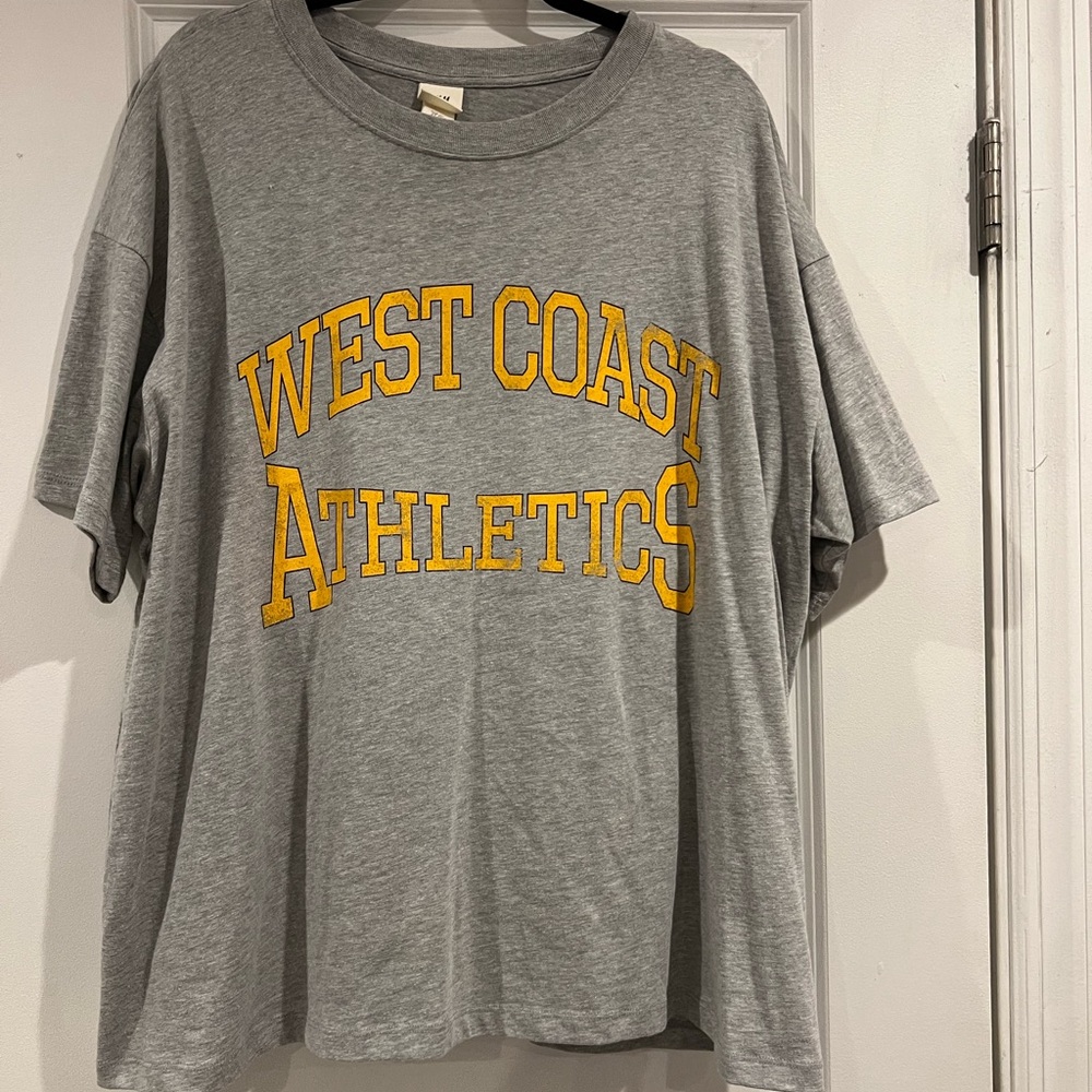 New XL H&M tshirt without tags.